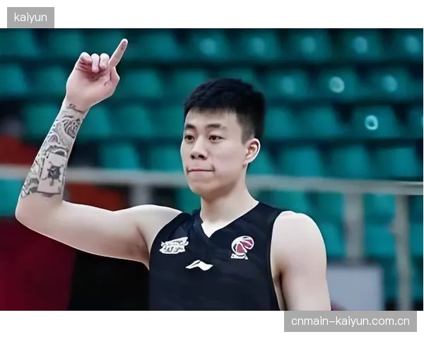 张镇麟季后赛在外线的稳定输出成为辽宁男篮的关键火力点。
